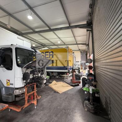 Local industriel  15000 €