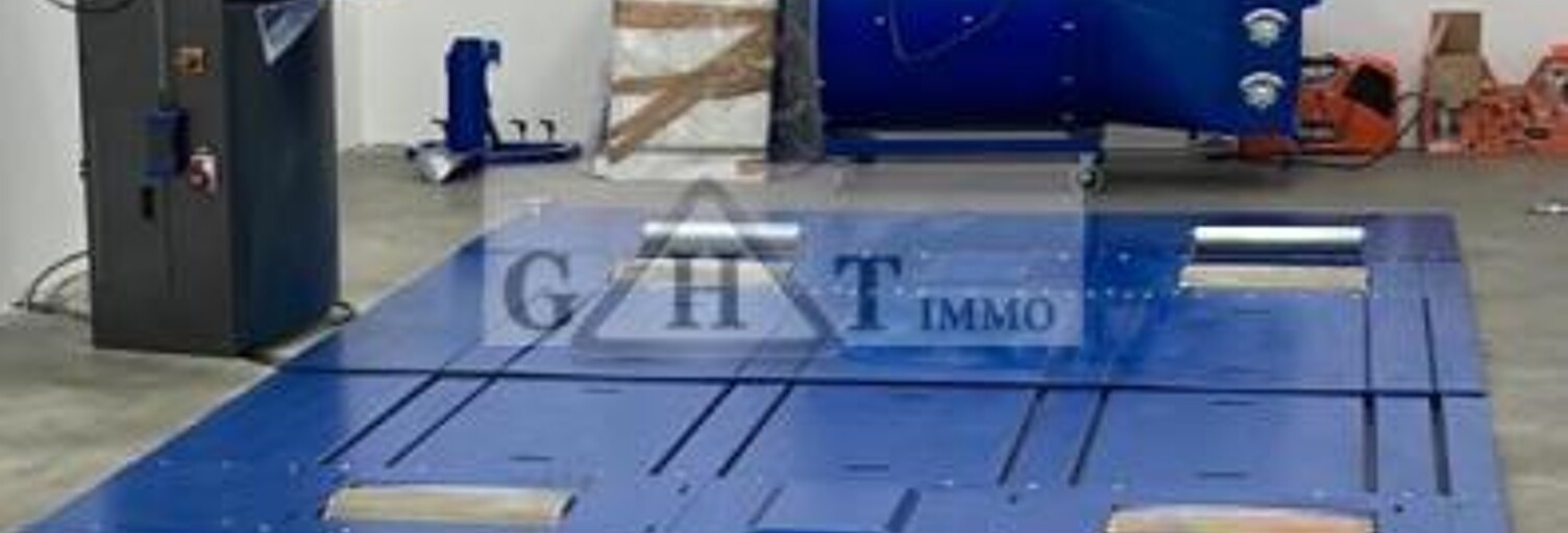 Local industriel  400 m² à louer à Villebon-sur-Yvette (91140)