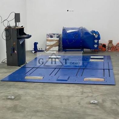 Local industriel  5200 €