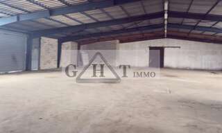 Local industriel  2277 m² à vendre à Meaux (77100)