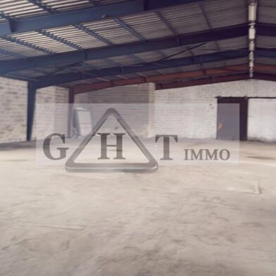 Local industriel  1700000 €