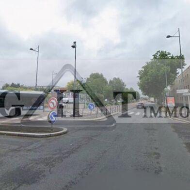 Local industriel  1626 €