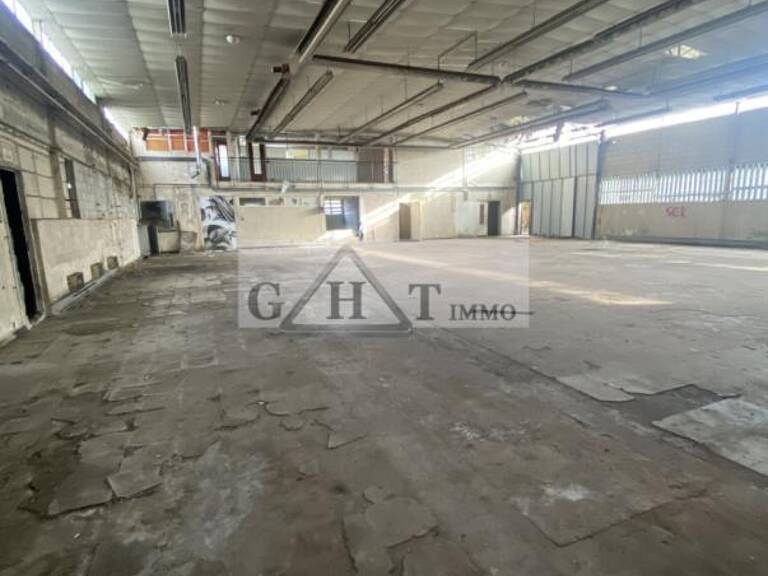 A vendre Entrepôt de 1000 m² — photo 1