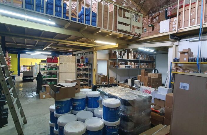 A LOUER ENTREPOT DE  646M² ZONE DE LA COCOTERAIE SAINT ANDRE — photo 3