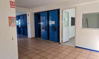 Immeuble  878 m² à louer à Saint-Pierre (97410)