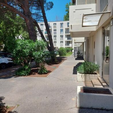 Appartement 3 pièces 468 €