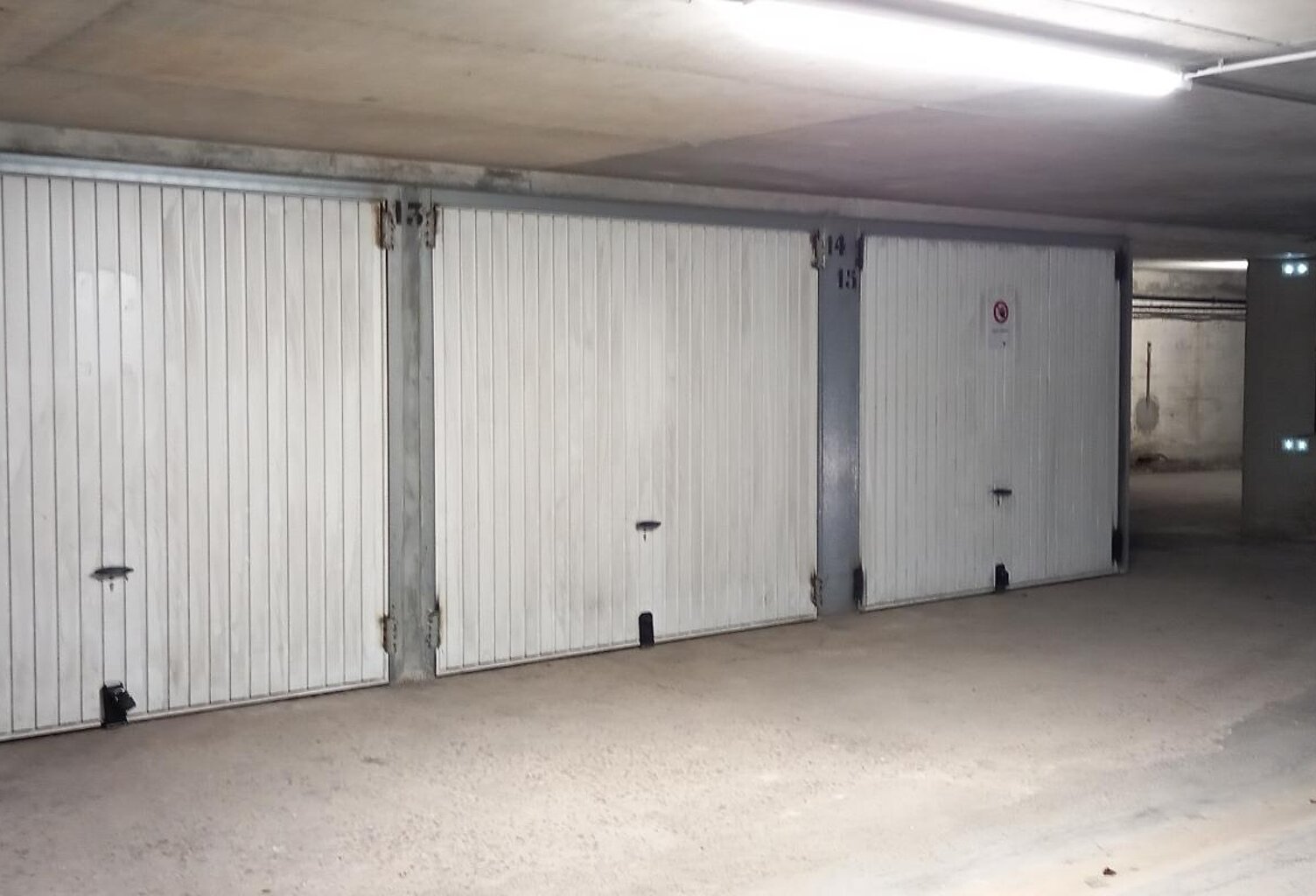 GARAGE 100€ + TVA — photo 1