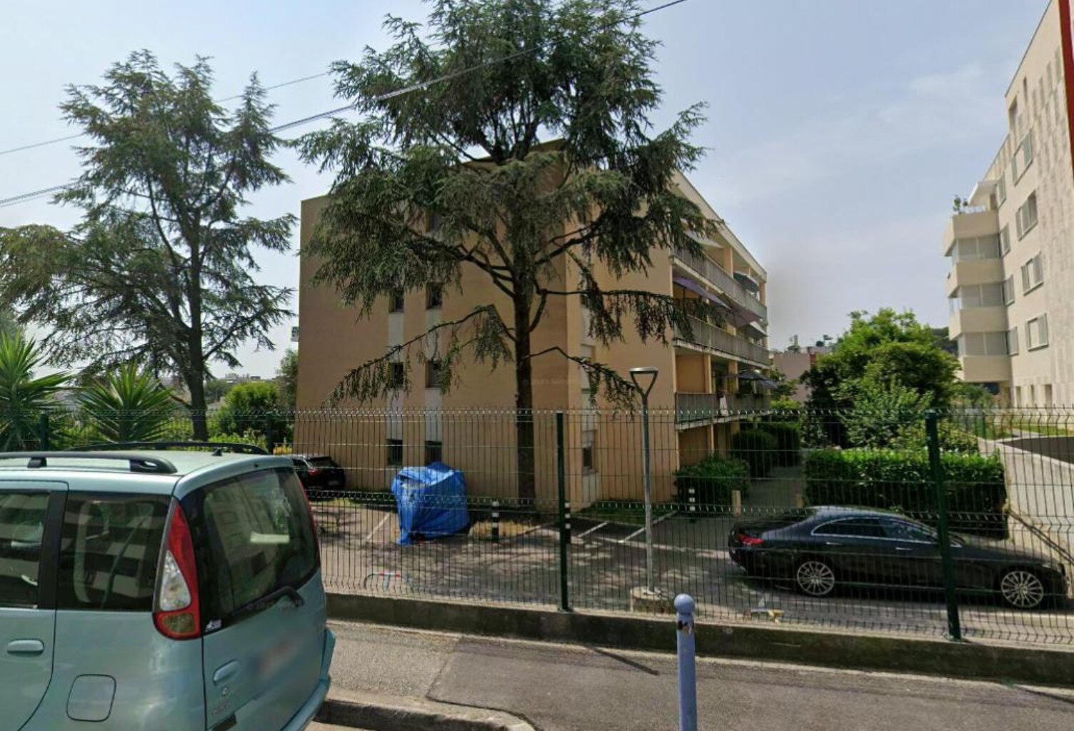 Place de parking plein air 55€ + TVA — photo 1