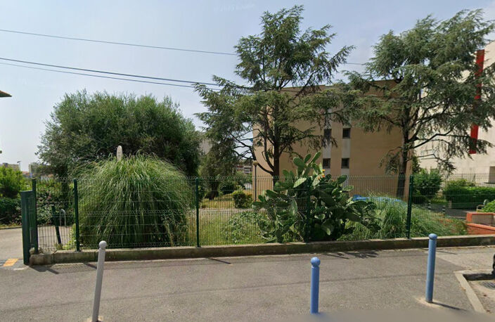 Place de parking plein air 55€ + TVA — photo 3