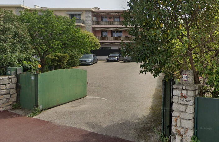 Place de stationnement  en plein air dans résidence 47€ + TVA — photo 3