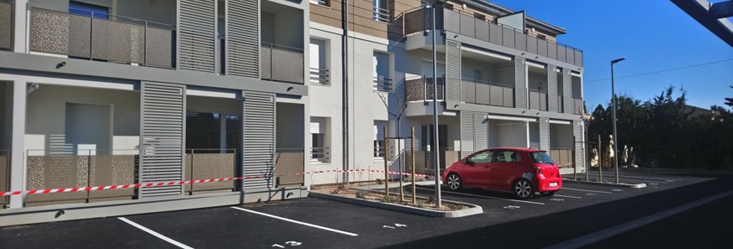 Garage  10 m² à louer à Les Angles (30133)