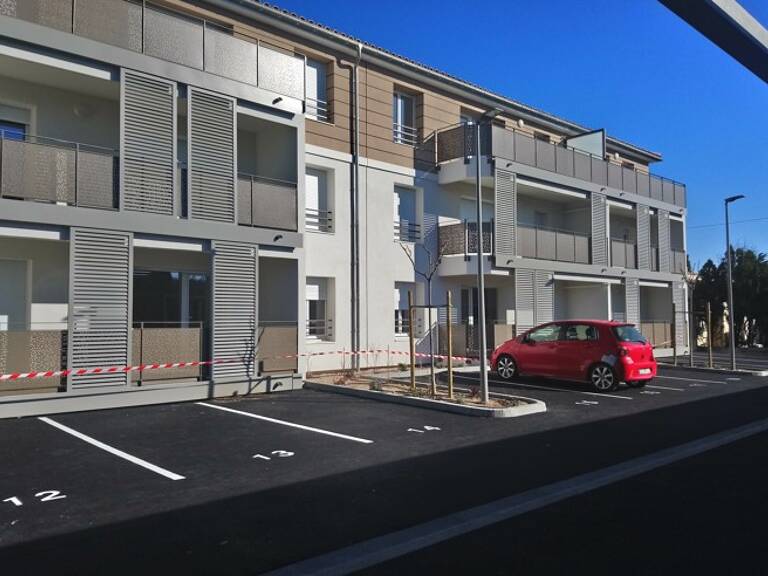 Place de stationnement  aérienne 17€ + TVA — photo 1