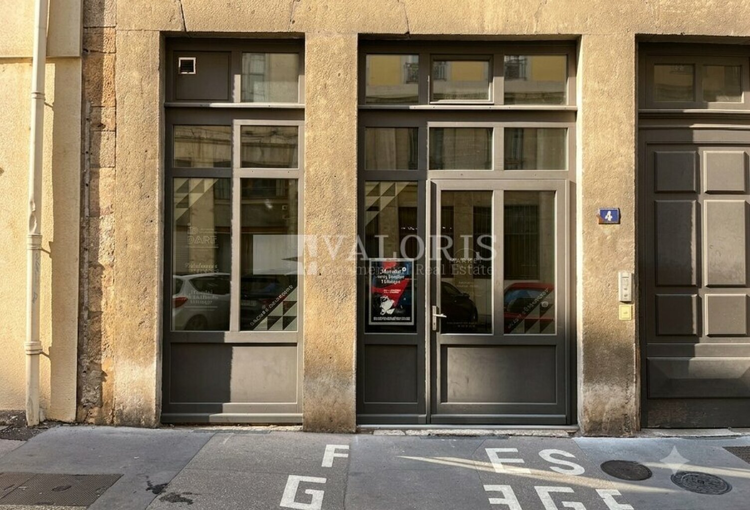 LOCAL COMMERCIAL à LOUER — photo 1