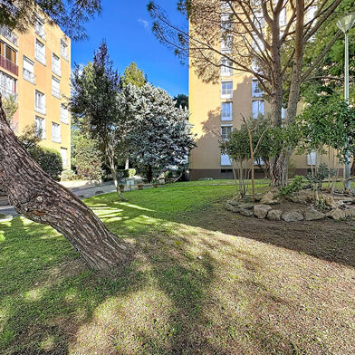 Appartement 4 pièces 145000 €