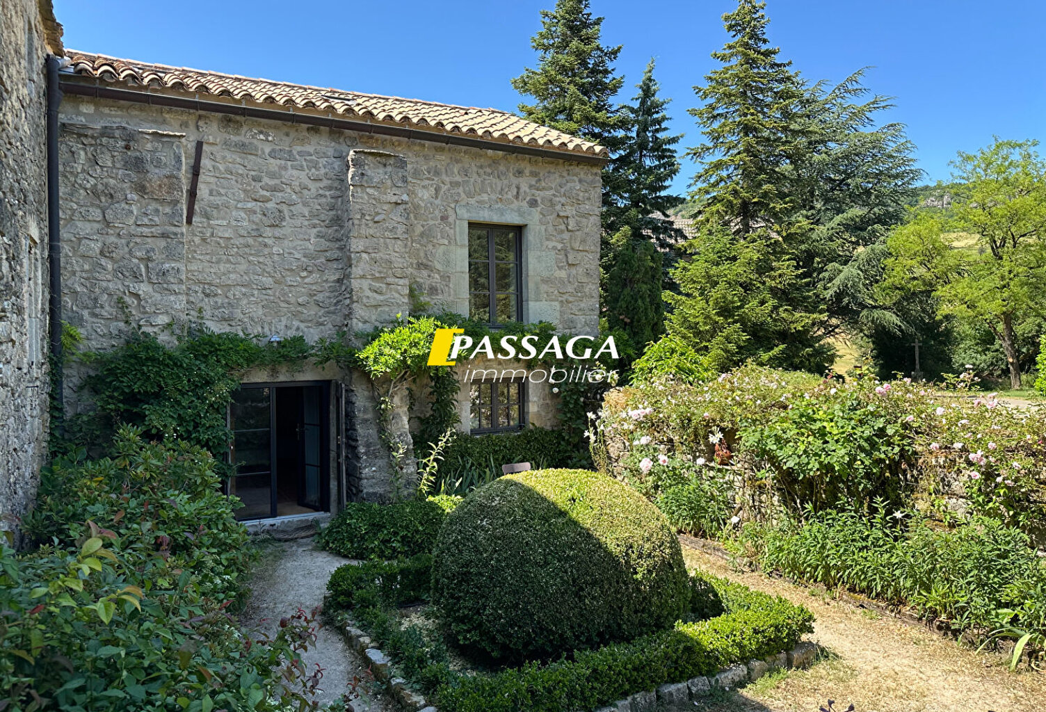A VENDRE - ANCIEN PRIEURE - LE CLAPIER — photo 1