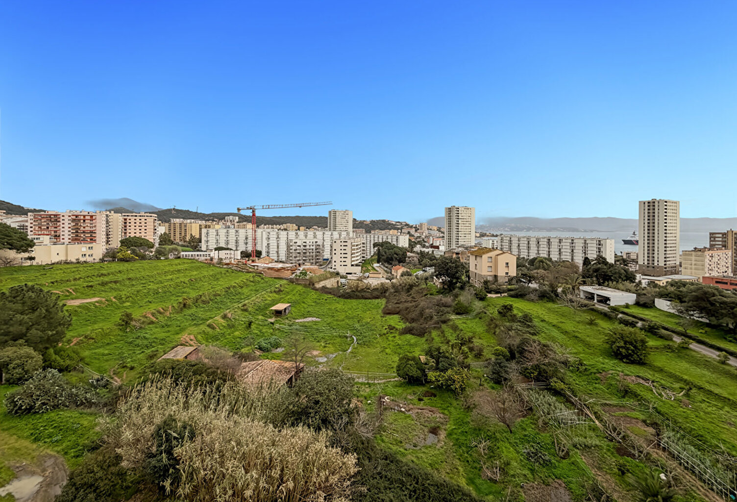 A VENDRE T4 QUARTIER FINOSELLO - 20 090 AJACCIO — photo 1