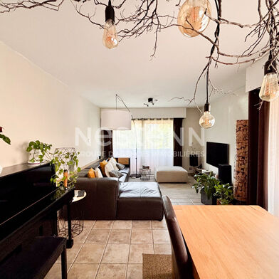 Appartement 5 pièces 255000 €