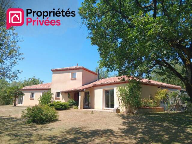 Crayssac 46150 Maison de plain-pied de 215 m², grand terrain et jolie piscine — photo du bien