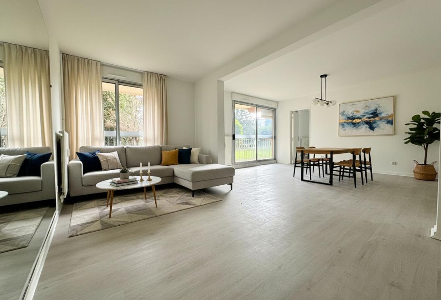 Appartement Villefranche Sur Saône 6 pièces120 m2 — photo 1