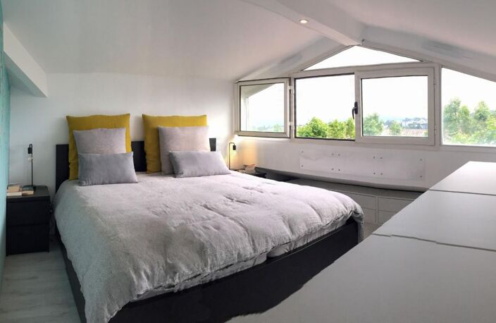 MANOSQUE centre, luminosité et charme intemporel pour ce DUPLEX de 73 m² avec de beaux volumes — photo 4