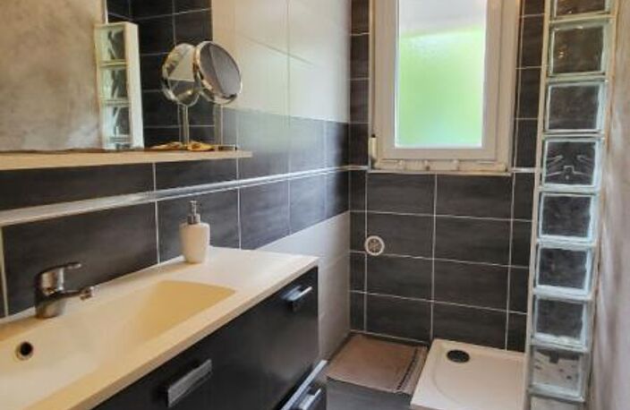 Maison Individuelle type plain pied - 3 chambres - jardin - garage - cave - 82 m² habitables (120m² utiles) — photo 4