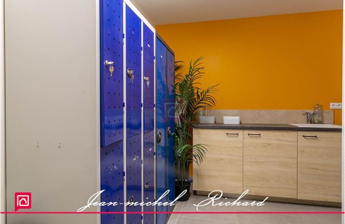 Local commercial Noyers Sur Cher 192m2 — photo 4