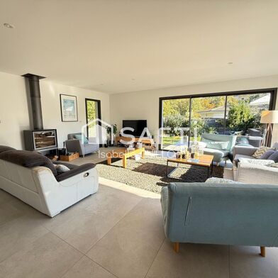 Maison 7 pièces 566800 €