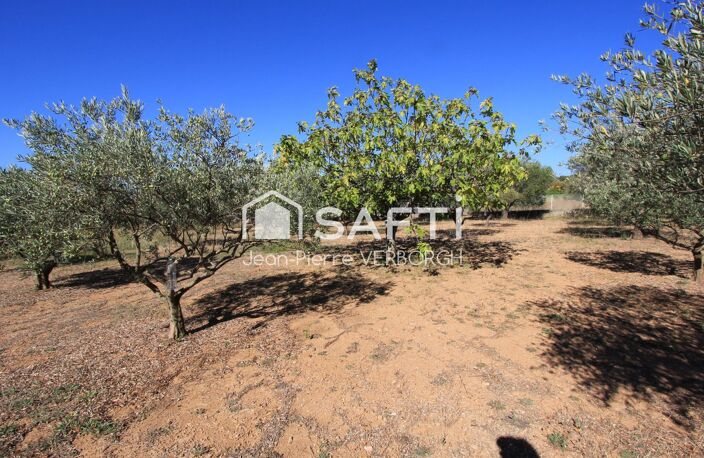 Terrain à bâtir de 2860m² borné clôturé avec tout à l'égout — photo 3