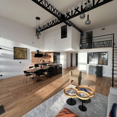 Appartement 4 pièces 272500 €