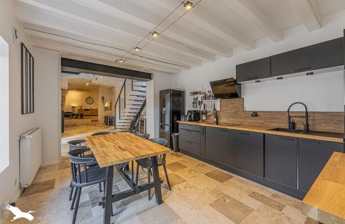 Maison en pierre de 5 pièces principales — photo 2