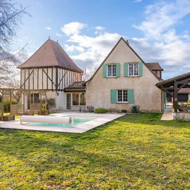 Maison 7 pièces 472500 €