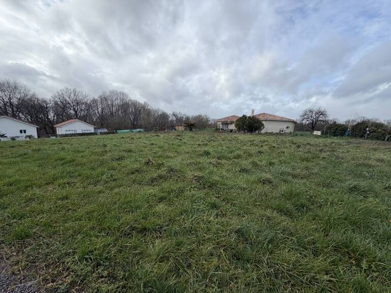 Terrain à bâtir de 0 pièces principales — photo 1
