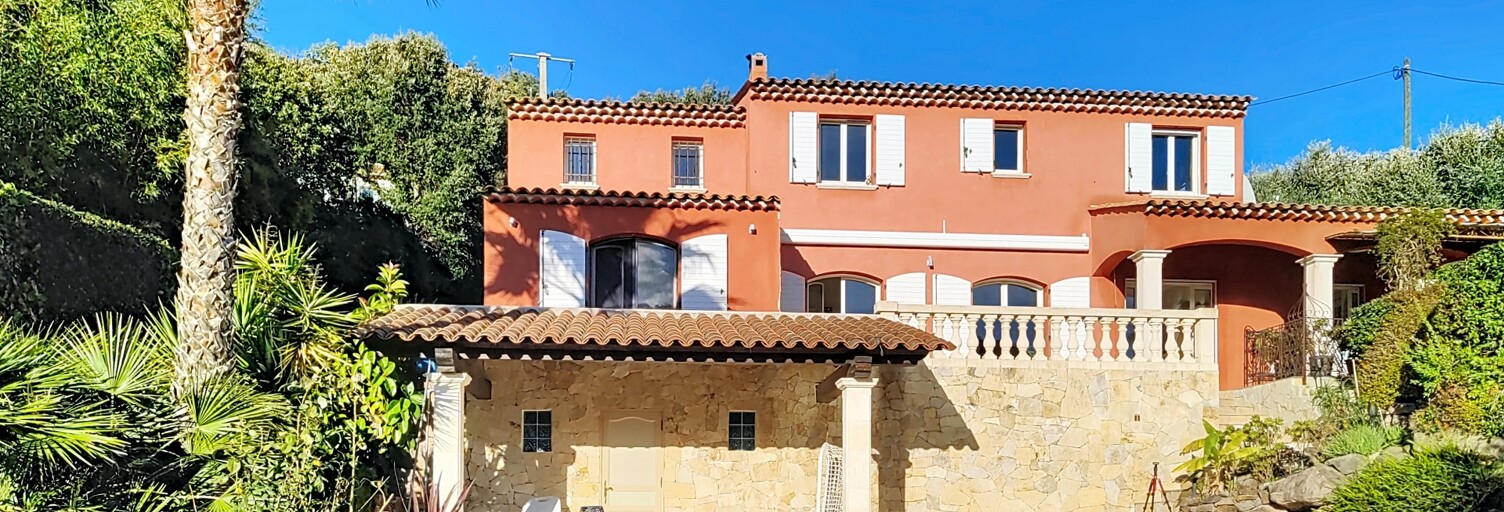 Maison 6 Pièces 160 m² à vendre à Les Adrets-de-l'Estérel (83600)