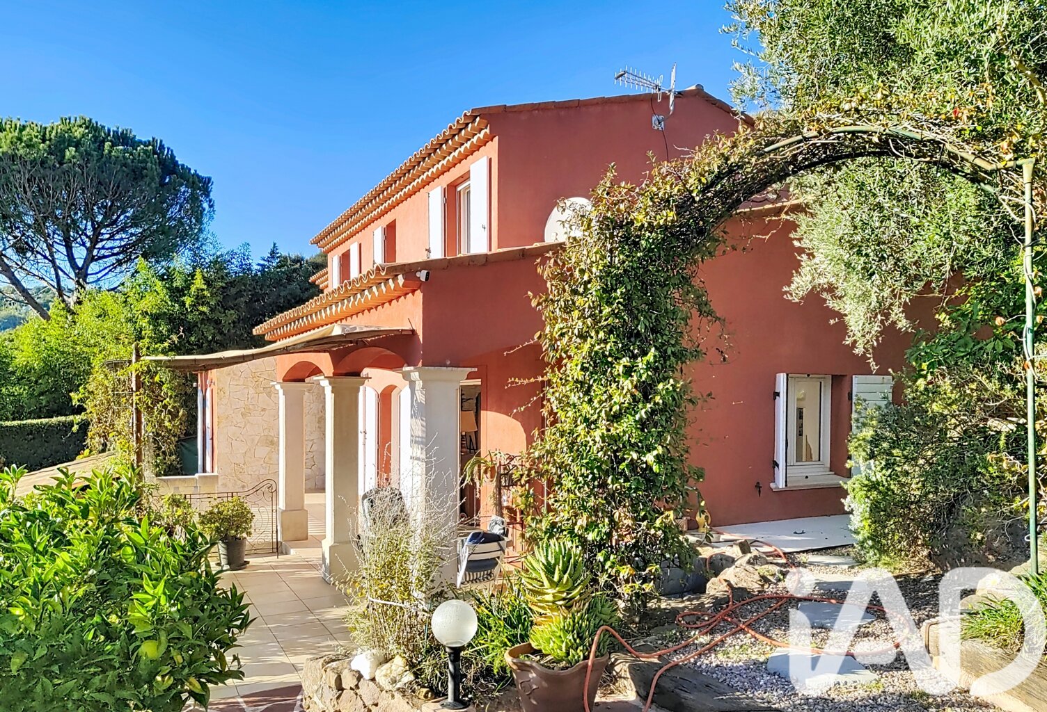 Vente Maison/villa 6 pièces — photo 1