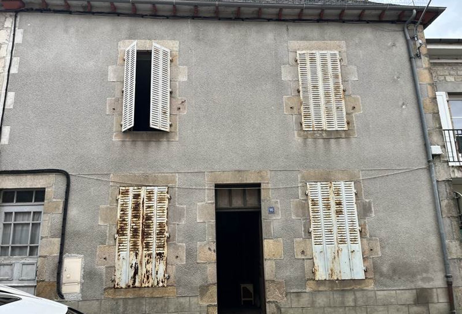 Vente immeuble   Saint-Privat (19220) — photo 1