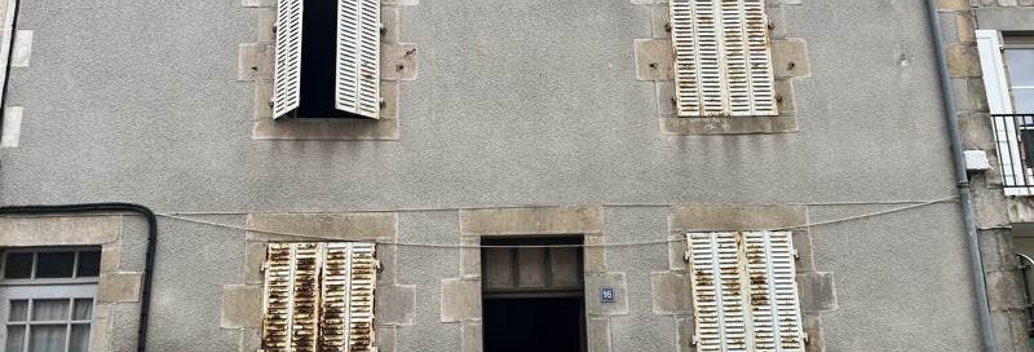 Immeuble   m² à vendre à Saint-Privat (19220)