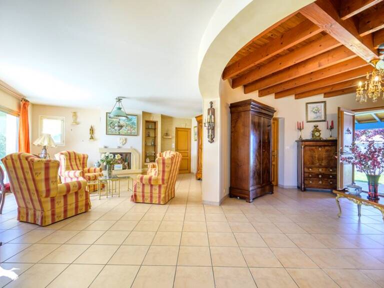 Villa de 7 pièces principales — photo 1