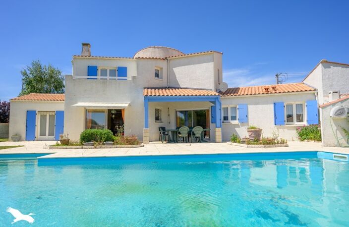 Villa de 7 pièces principales — photo 3