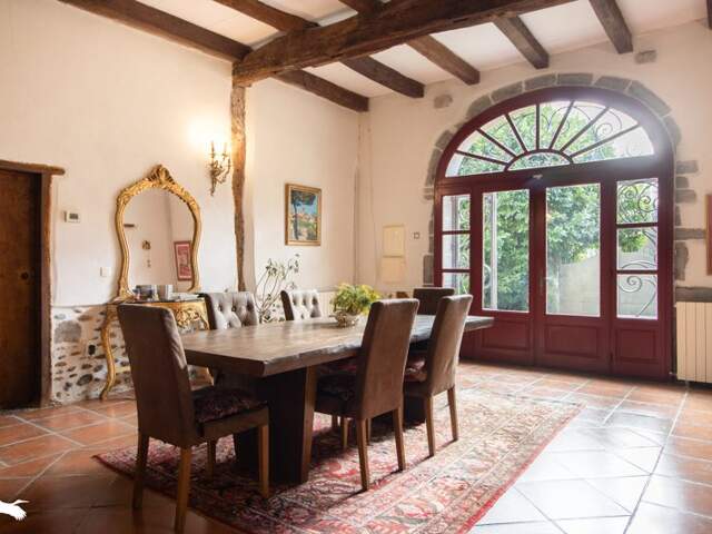 Maison de bourg de 8 pièces principales — photo du bien