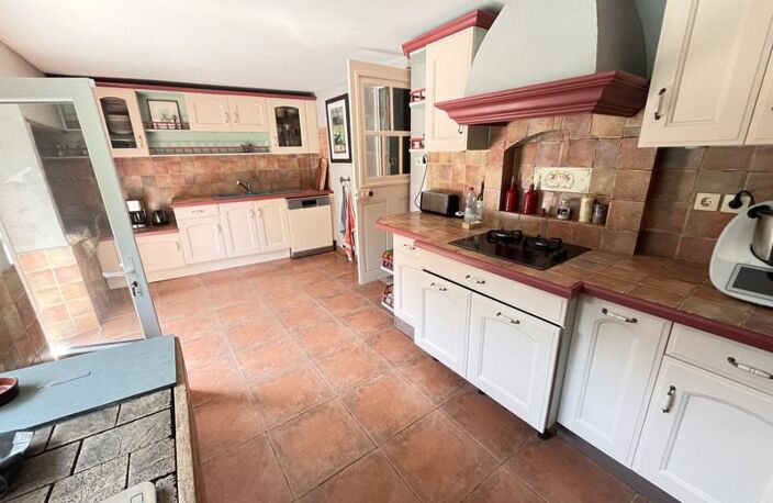Maison de bourg de 8 pièces principales — photo 2