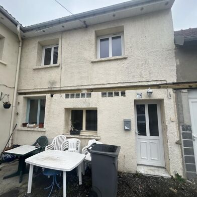 Maison 3 pièces 43840 €
