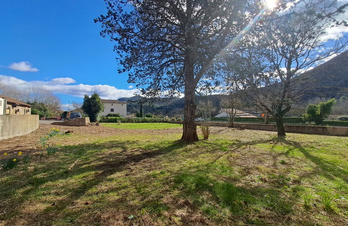 Terrain à bâtir en centre village — photo 3