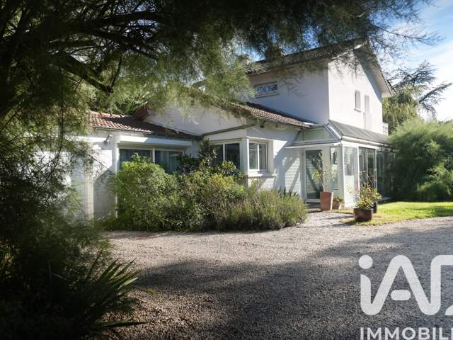 Vente Maison/villa 9 pièces — photo du bien