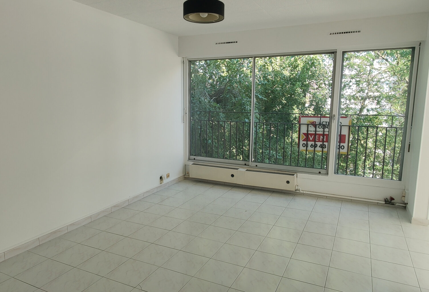F4 80m2 avec balcon, cave et 2 parkings privatifs - Proche t — photo 1