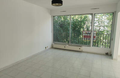 F4 80m2 avec balcon, cave et 2 parkings privatifs - Proche t — photo du bien