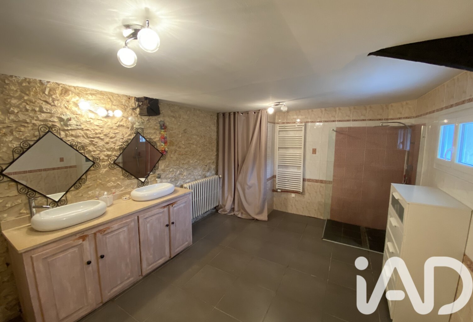 Vente Maison/villa 8 pièces — photo 1