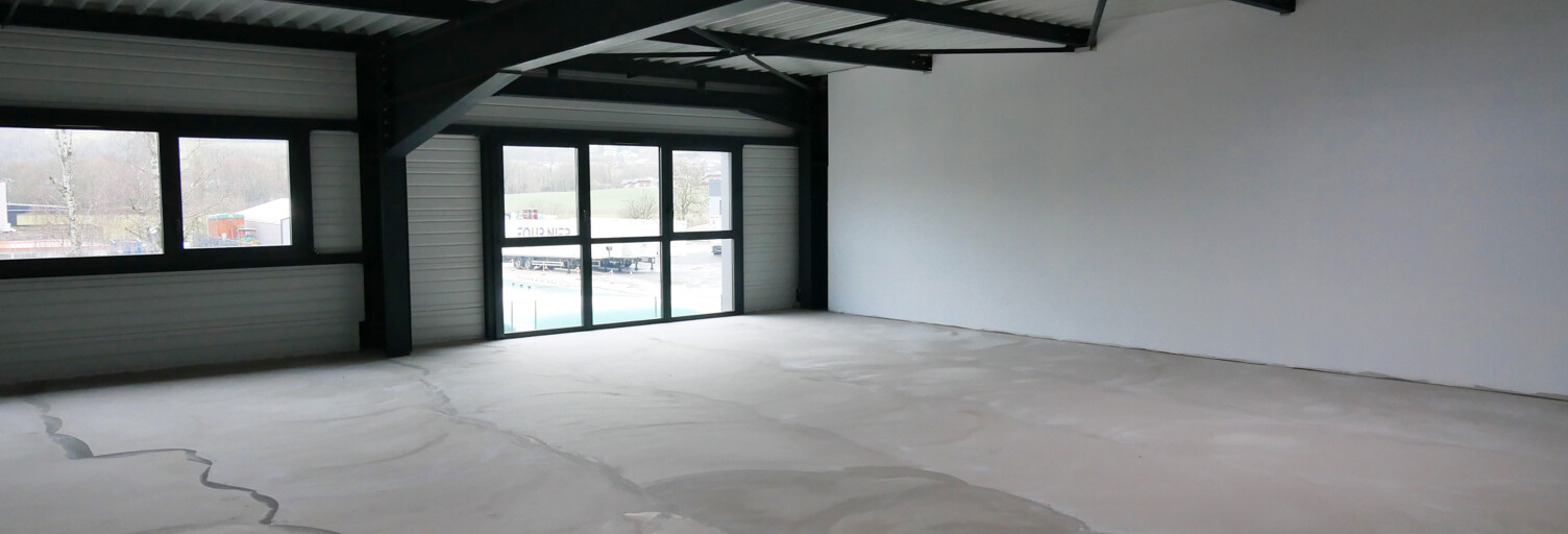 Local industriel  125 m² à vendre à Sillingy (74330)