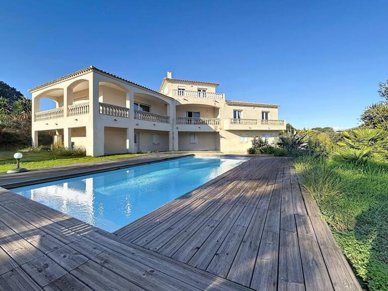 Villa avec piscine à Vendre — photo 1