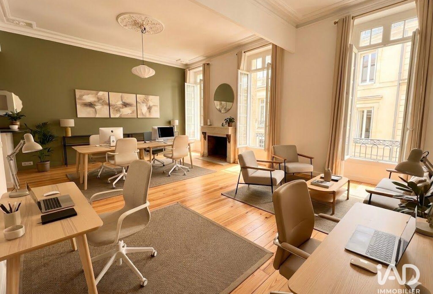 Vente Bureaux 251 m&sup2; — photo 1