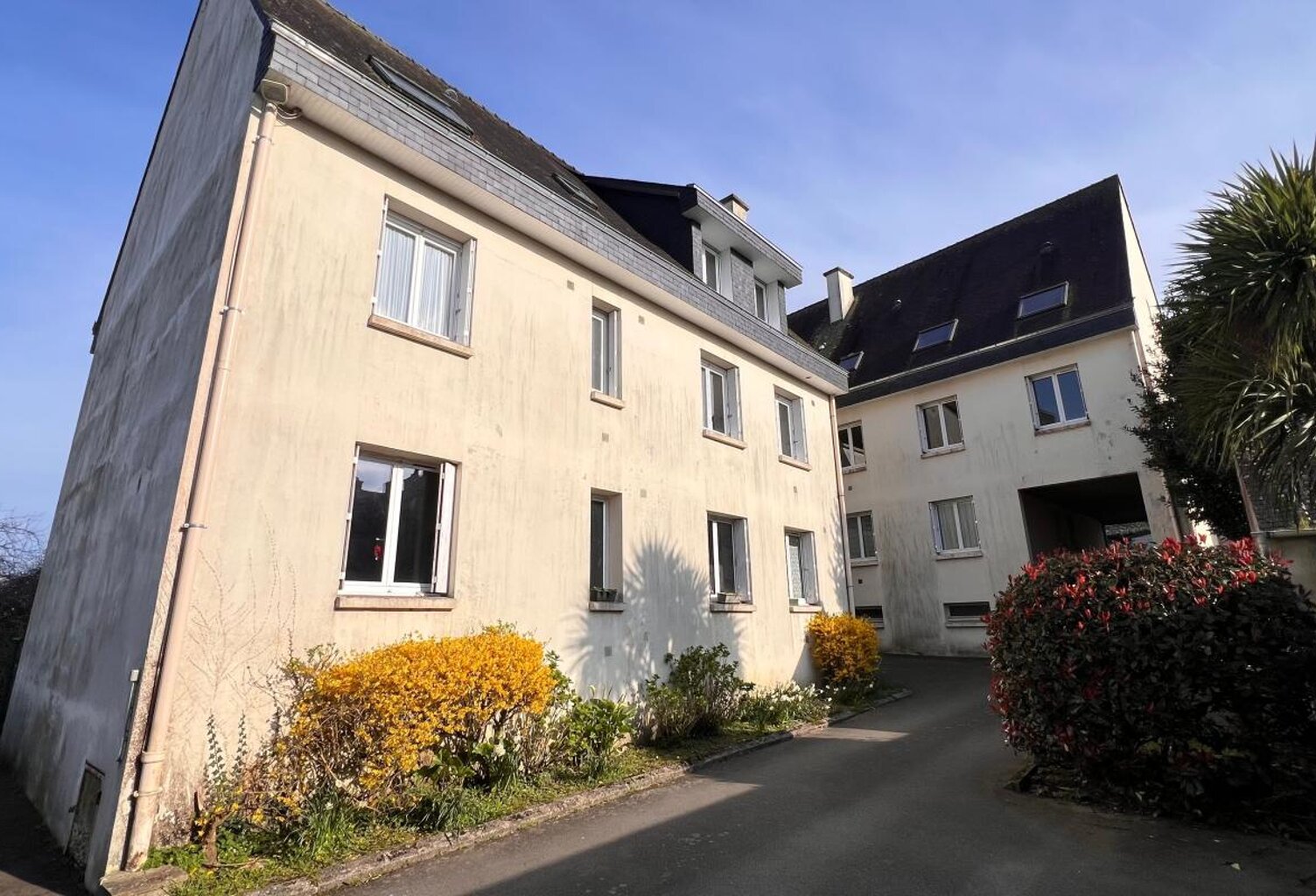 Bel appartement plein centre de Carhaix — photo 1